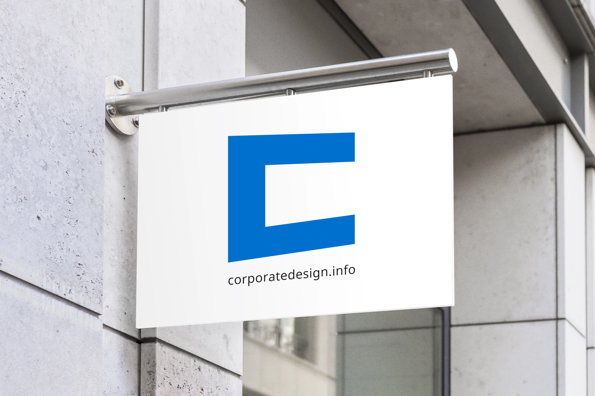 corporatedesign.info - Logo - Schild. Das Logo auf einem Schild auf dem Gebäude.